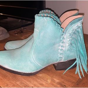 Circle G booties Size 10